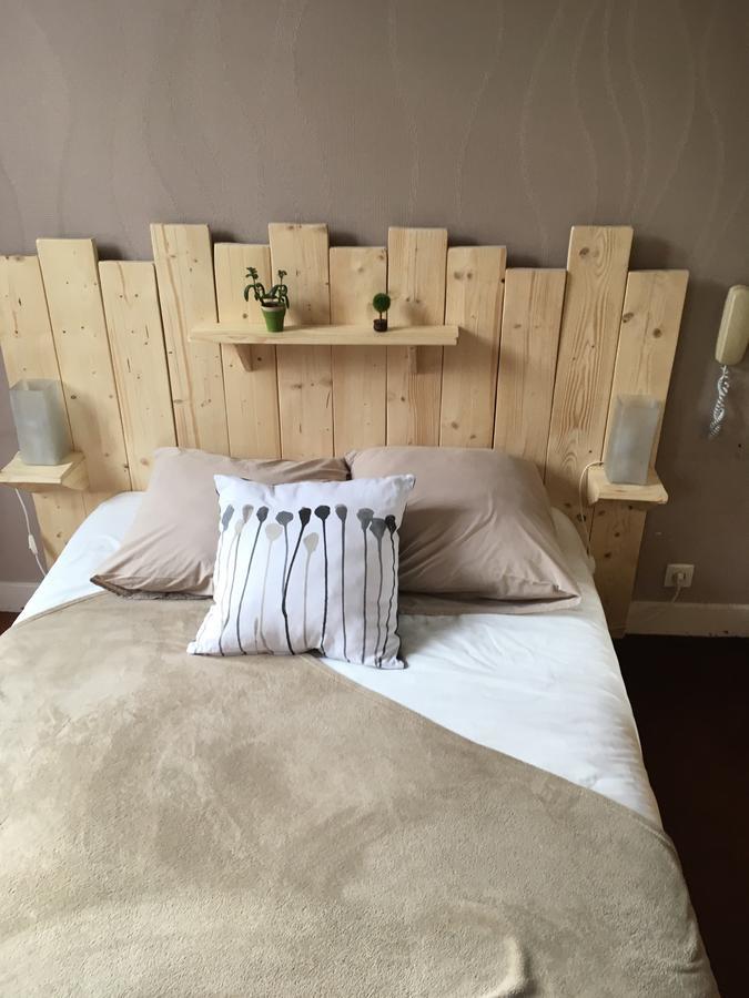 Hotel Restaurant Le Cheval Blanc Argentre-du-Plessis ภายนอก รูปภาพ